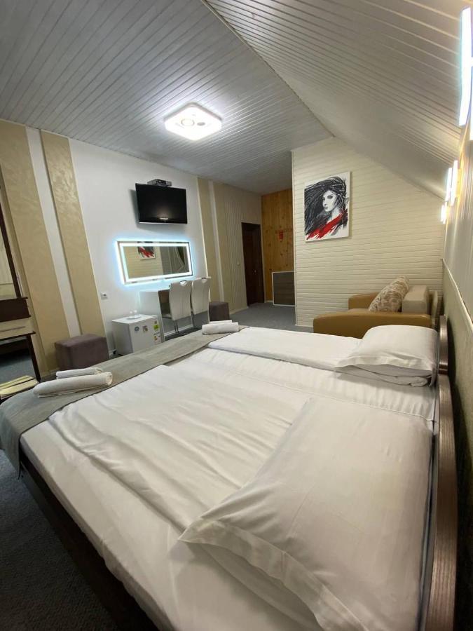 Zdybanka Hotel Bukovel Luaran gambar