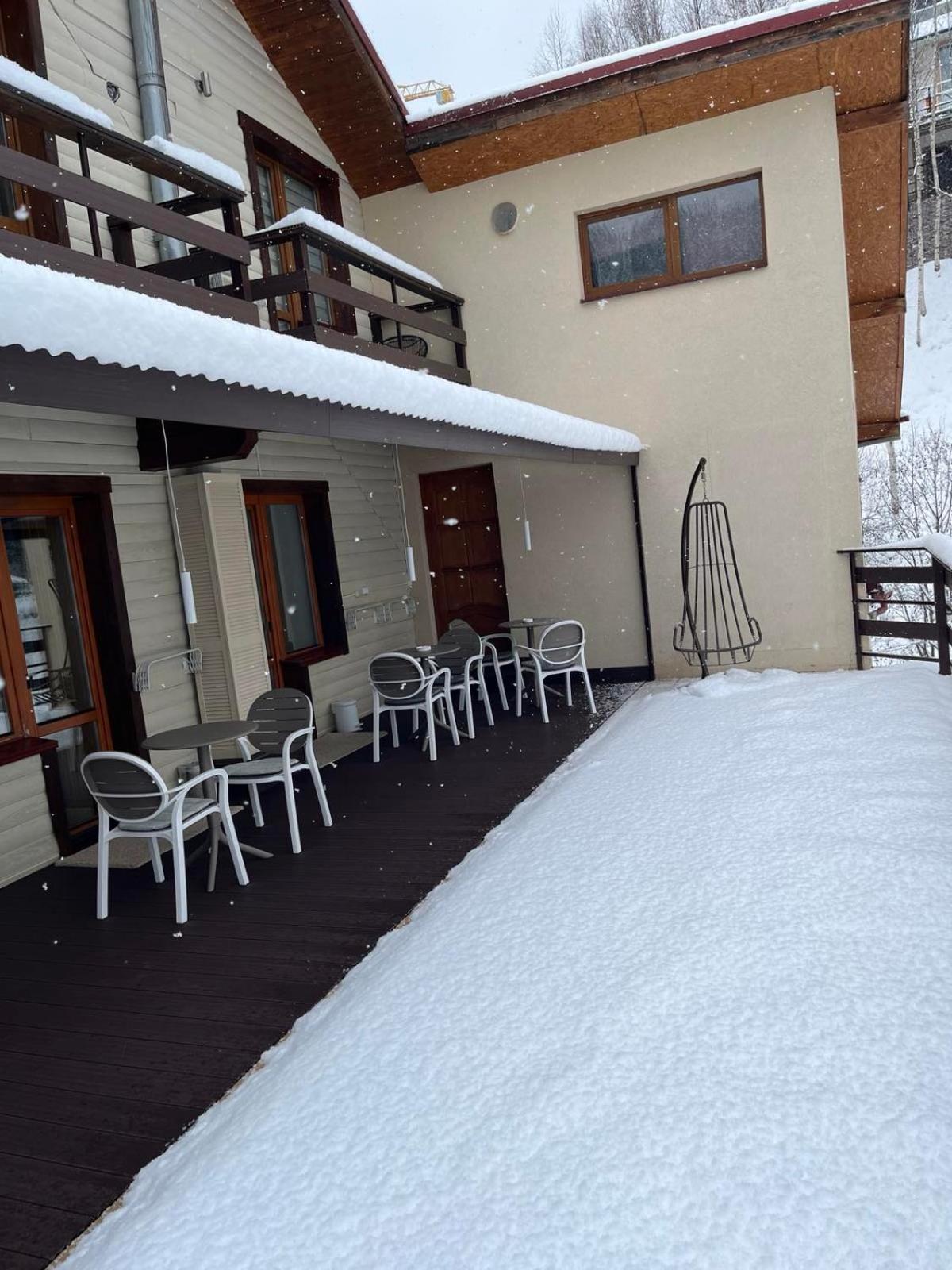 Zdybanka Hotel Bukovel Luaran gambar